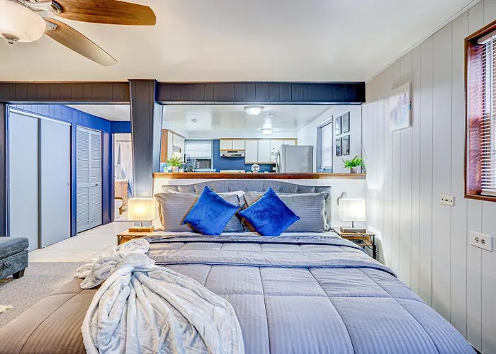 King Bed | 60" Hdtv | Safe | Close To Metra Apartment